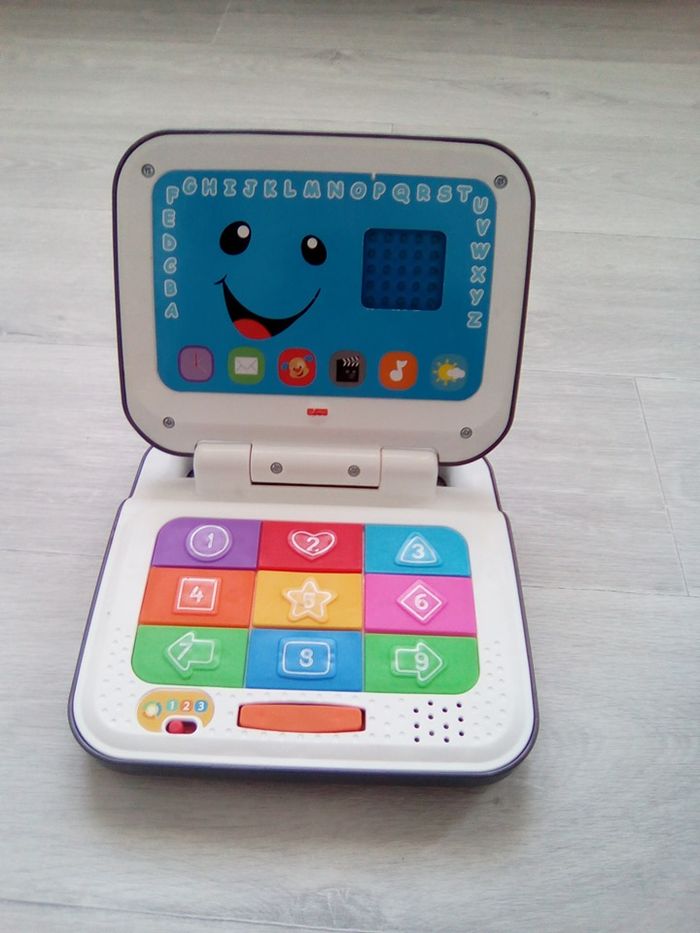 jouet bébé "ordinateur"