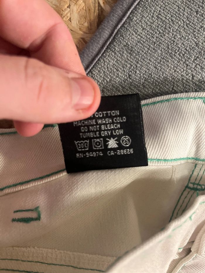Short/Jort Stussy White Embroidered Green Forest Big Logo Back – Taille M - photo numéro 8