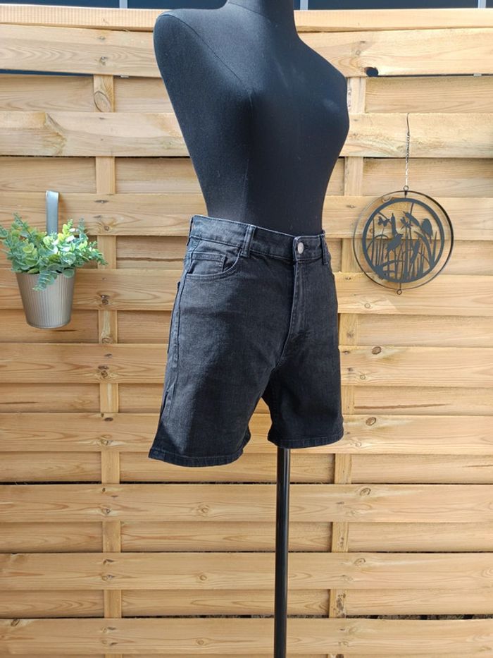 Short jean taille haute taille 38 Kiabi - photo numéro 2