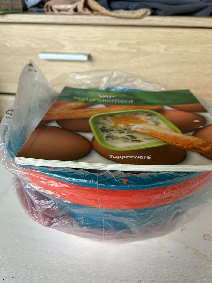 Microvap Tupperware neuf avec son livre recette offert - photo numéro 3