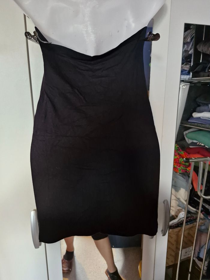 Superbe robe bustier ou jupe tube midi - photo numéro 3