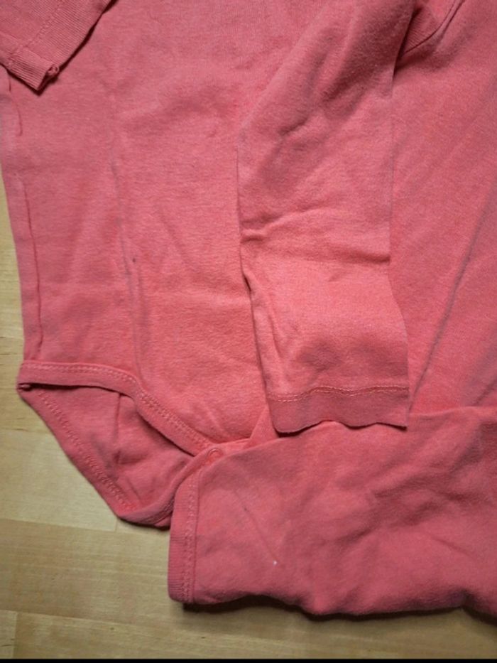 Bodies manches longues taille 24 mois marque basic très bon état - photo numéro 4