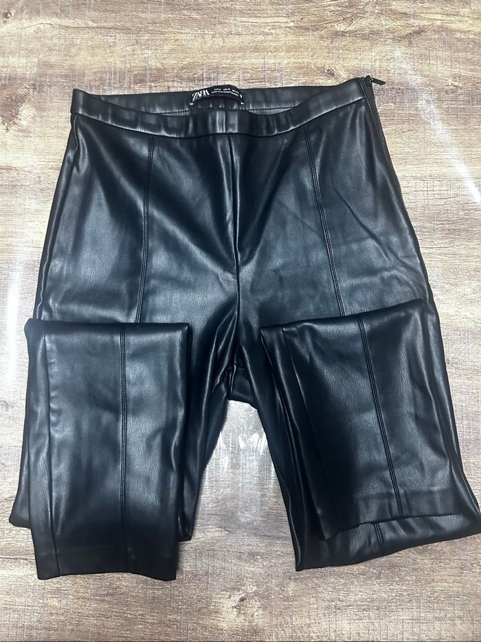 Jean pantalon en cuir Zara - photo numéro 2