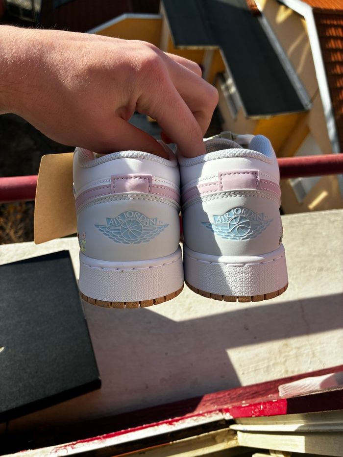 Air Jordan 1 Low SE White/Cream - Taille 39 - Neuves - photo numéro 3