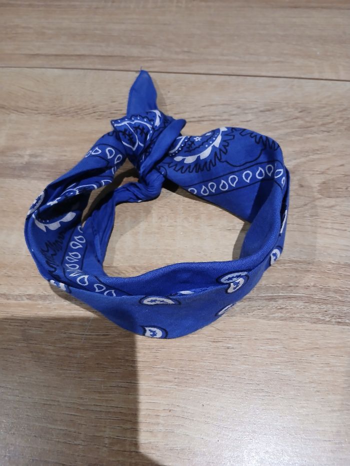 Bandana bleu