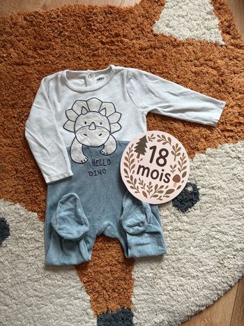 Pyjama taille 18 mois