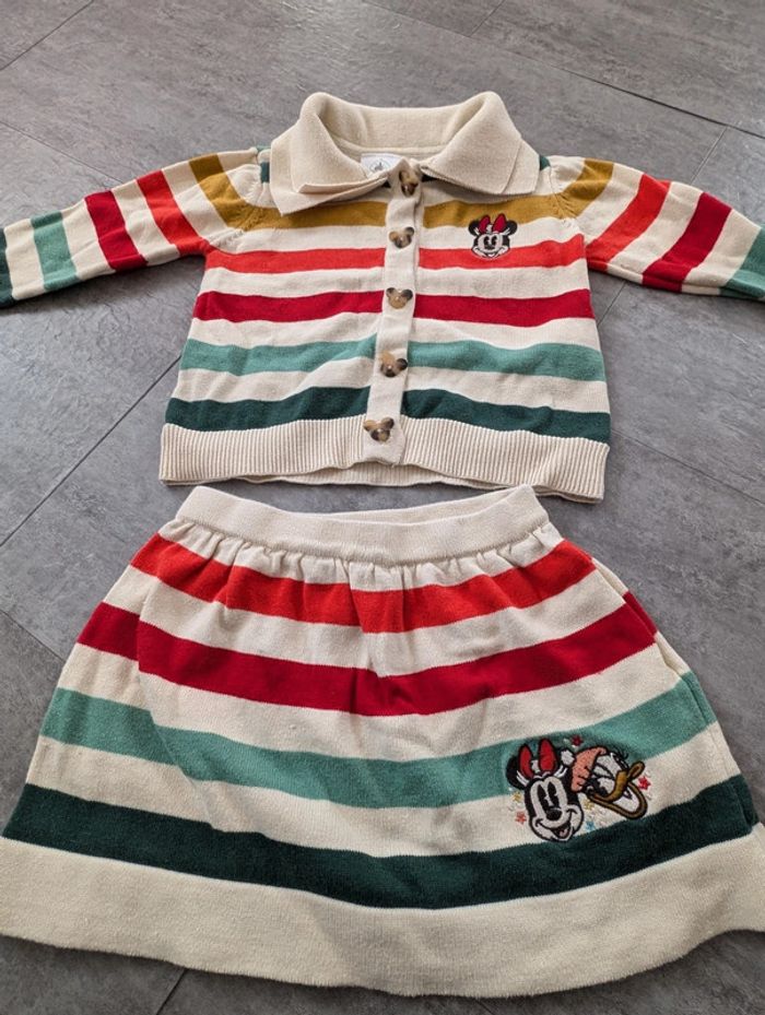 Ensemble fille 3 ans gilet et jupe Disney store comme NEUF - photo numéro 2