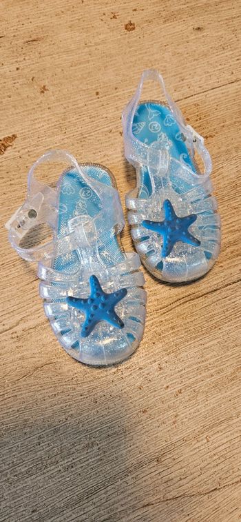 Sandales d eau bleues et transparents, pointure 27, peu mises