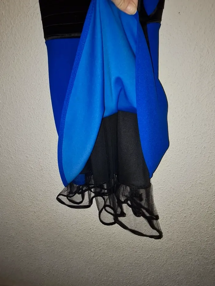 Robe sans marque, très peu porté - Taille 34/36 - photo numéro 3