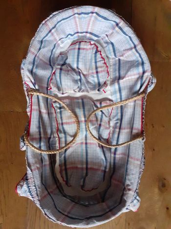 Vintage couffin poupée et son habillage