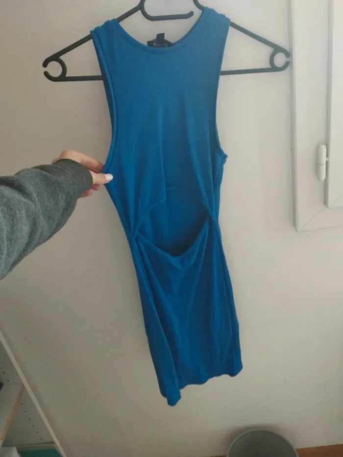 Robe ventre ouvert