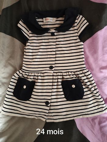 Robe 24 mois