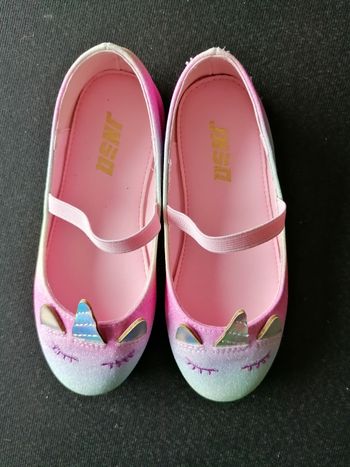 Chaussures licorne fille taille 28