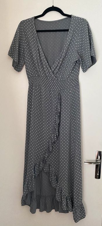 Robe Asymétrique Longue À Pois Avec Volant Taille S