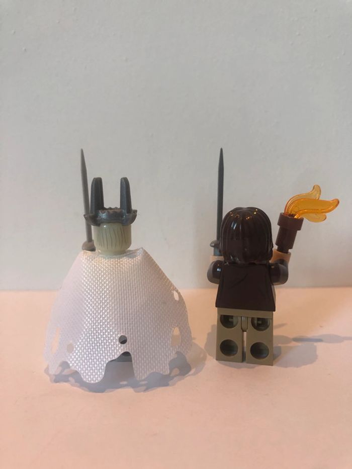 Figurine type lego Aragorn et le Roi fantôme des exilés. le seigneur des anneaux - photo numéro 3