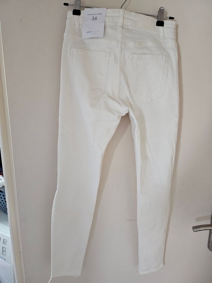 Pantalon bershka blanc neuf - photo numéro 2