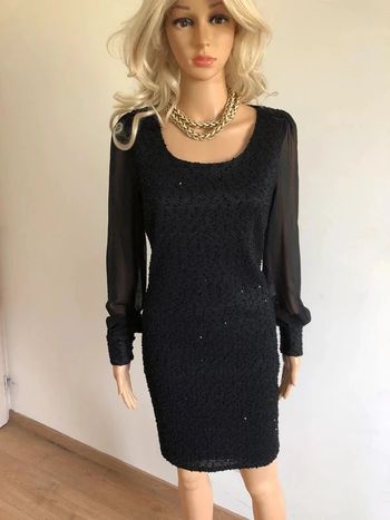 Robe noire et brillante à manches longues Yessica taille 40 excellent état