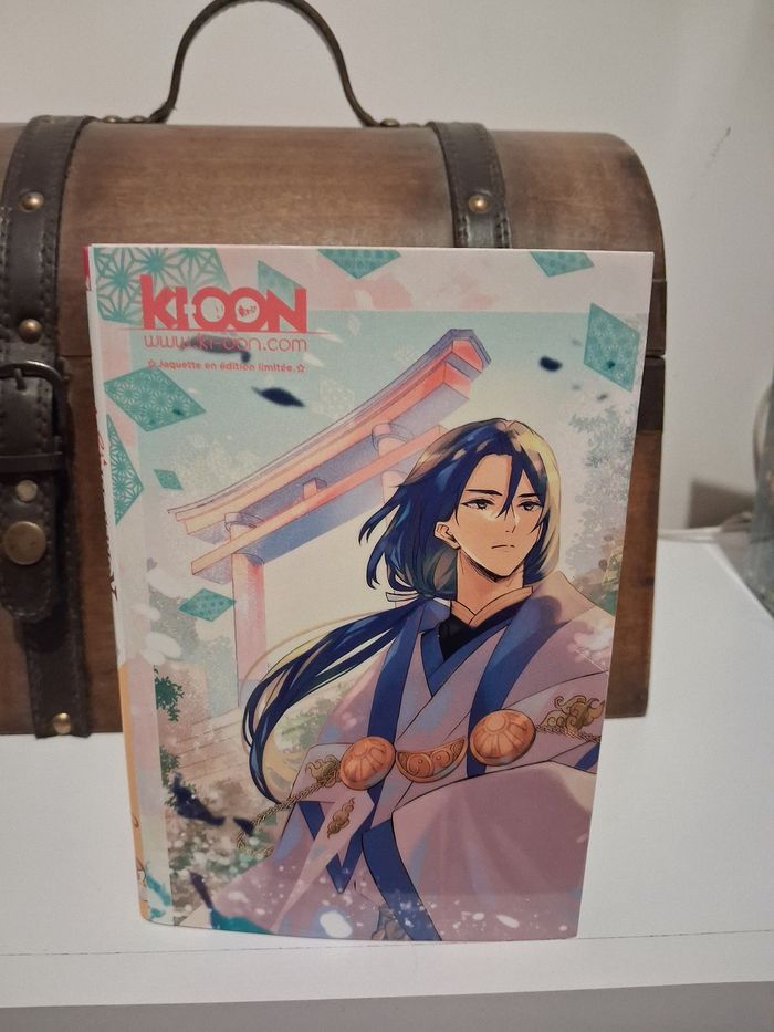 Manga Kamisama School jaquette collector alternative exclusive - photo numéro 2