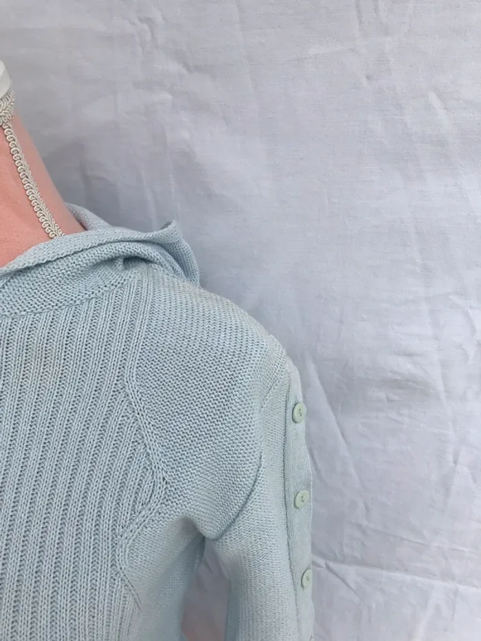 Pull bleu clair - photo numéro 6