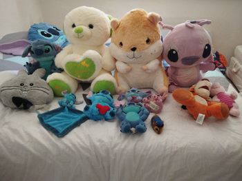 Peluches Disney et autres
