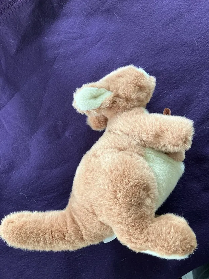 Peluche kangourou 30cm avec bébé dans la poche - photo numéro 2
