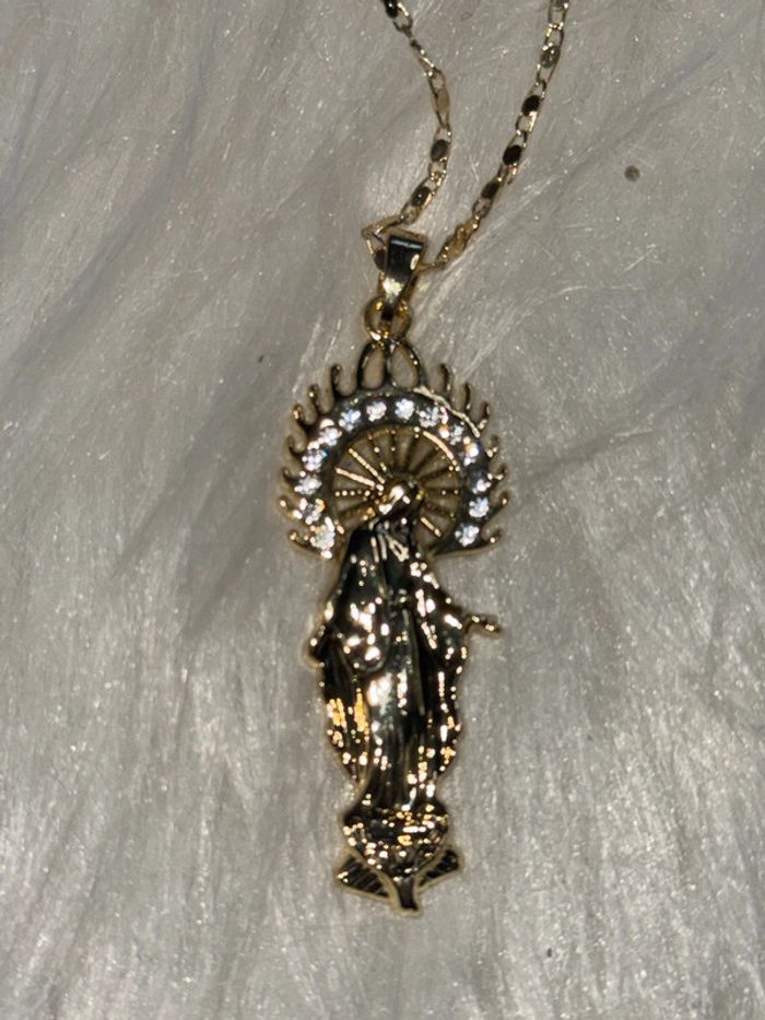 Collier pendentif vierge Marie - photo numéro 2