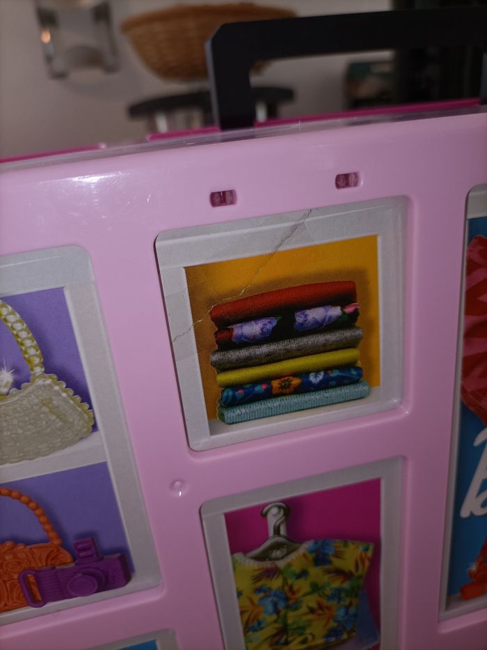 Dressing XL Barbie avec accessoires - photo numéro 10