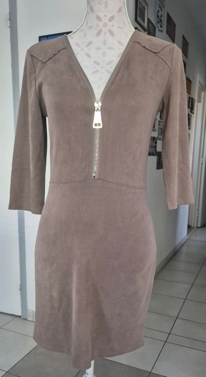 Robe marron clair