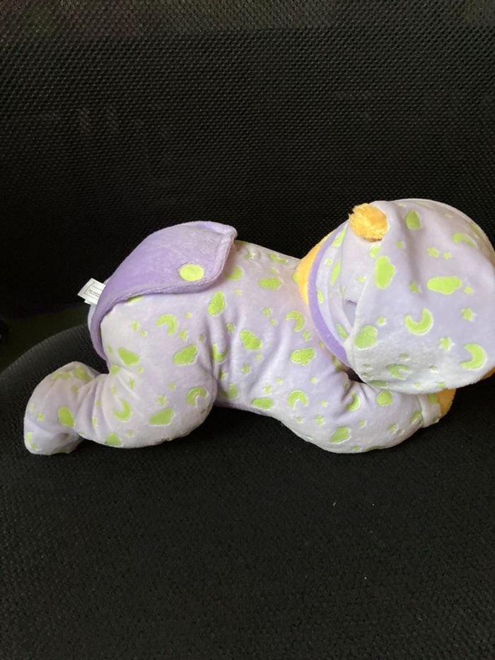Peluche doudou Winnie phosphorescent - photo numéro 5