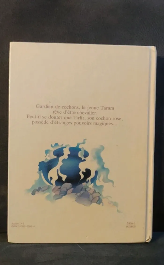 Livre vintage dressing Disney Taram et le chaudron magique - photo numéro 2