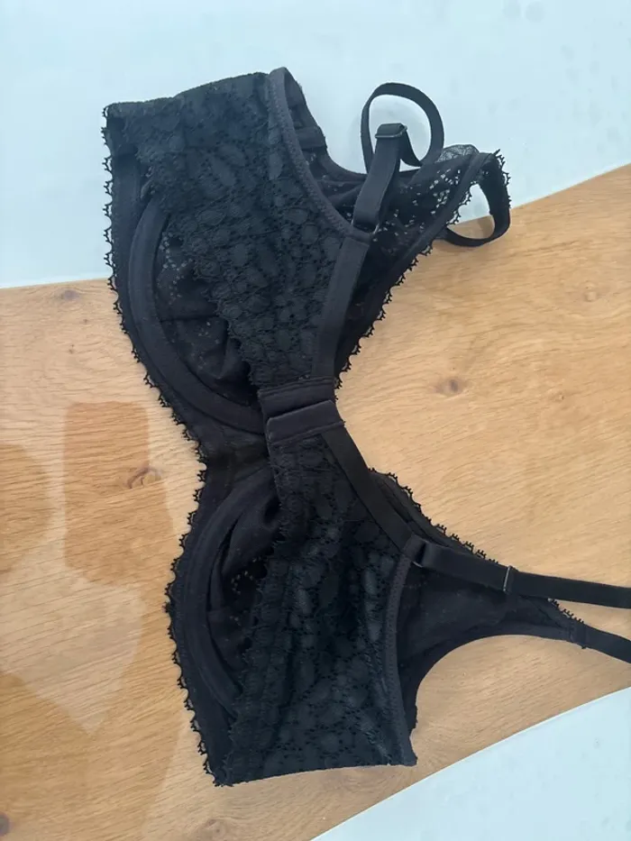 Lot soutien gorge DIM - photo numéro 10