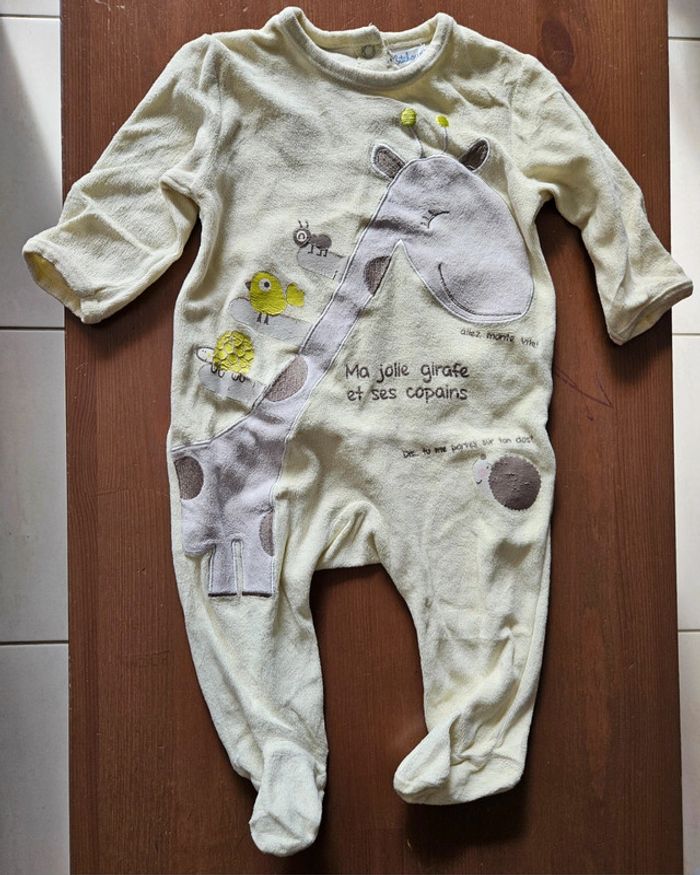 Lot pyjamas 9 mois - photo numéro 9