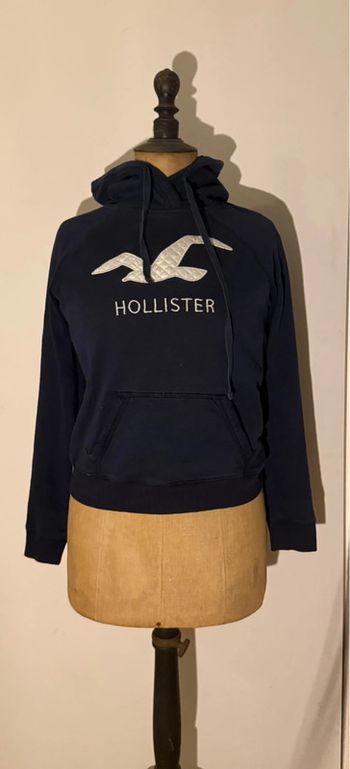 Sweat à capuche Hollister bleu marine – Taille petit S
