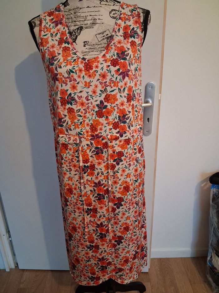 Robe fleurie - photo numéro 6
