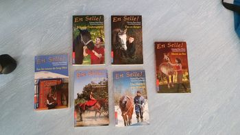 Lot de 12 livres En selle!