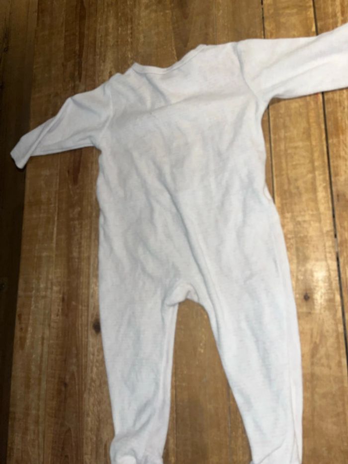 Lot de pyjamas - photo numéro 6