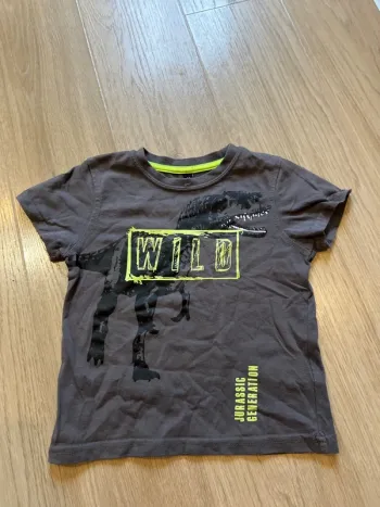 T-shirt gris, garçon