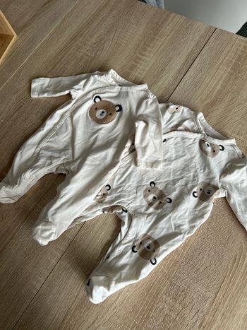 Pyjamas 1 mois