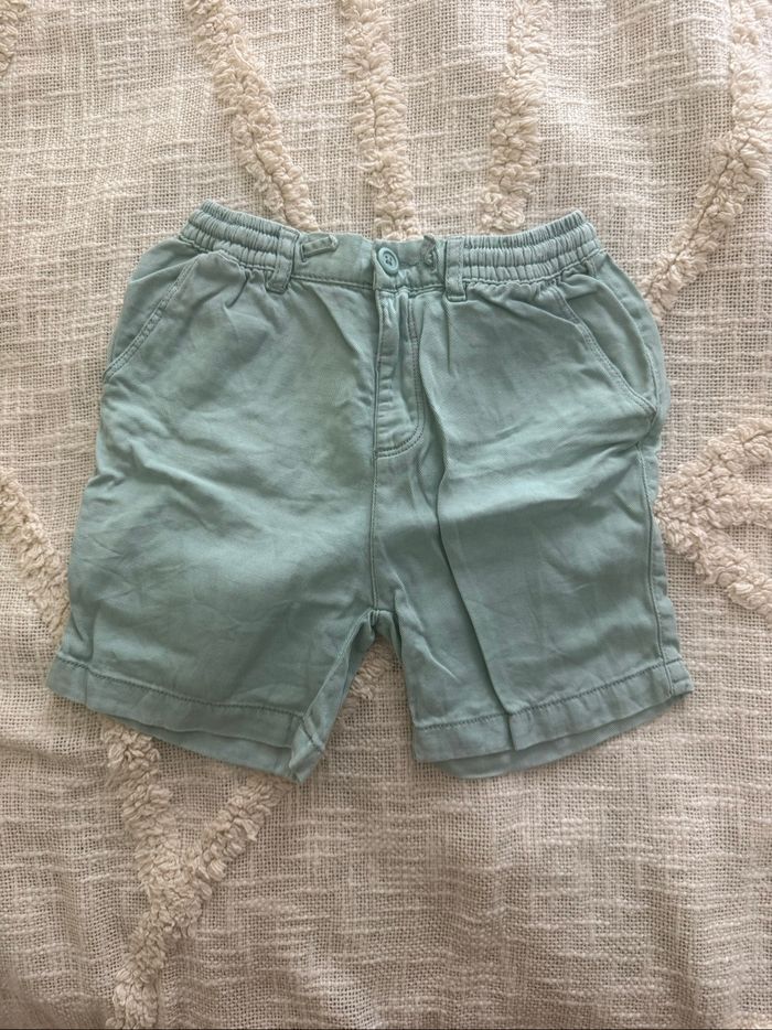 Short vert Zara 4/5 ans