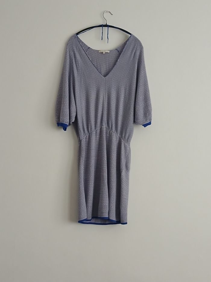 Robe courte a rayures manches chauve-souris Maje