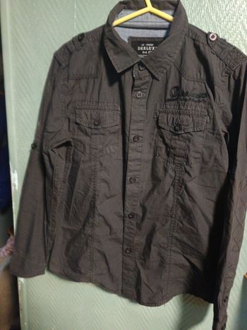 Chemise grande manche .