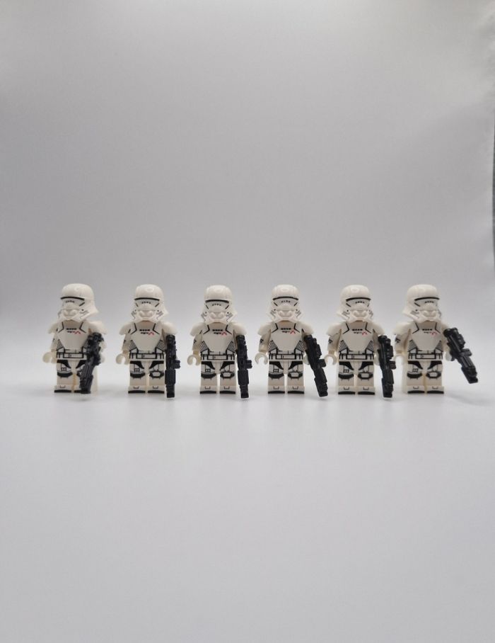 Figurines type lego 6 stormtroopers avec jetpack star wars