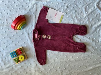 pyjama grenouillère en velours couleur prune ouverture devant 3 mois du pareil au même