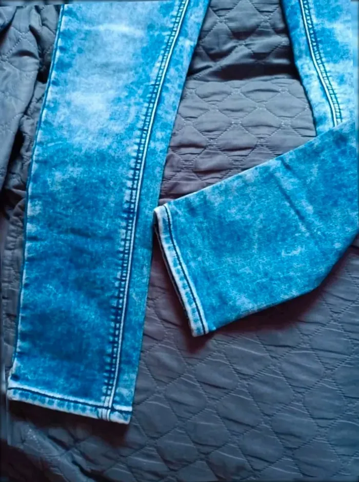 Jean  jog  C&A très  bon  état  13  ans - photo numéro 2