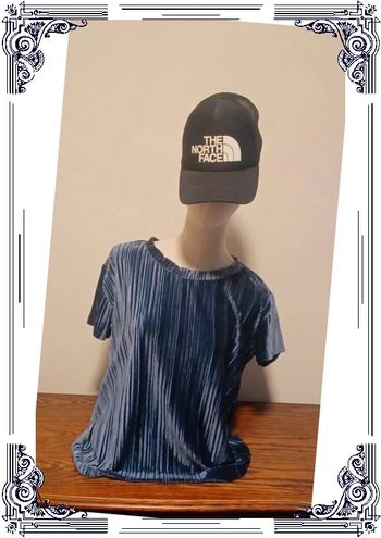 Joli t shirt peau de pêche Zeeman taille 42