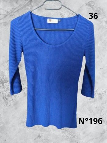 N°196 Pull bleu T36. K Woman.