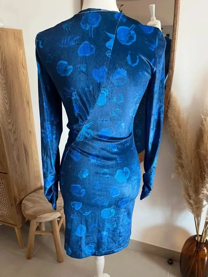 Robe moulante de couleur bleu violacé Bimba y Lola - photo numéro 3