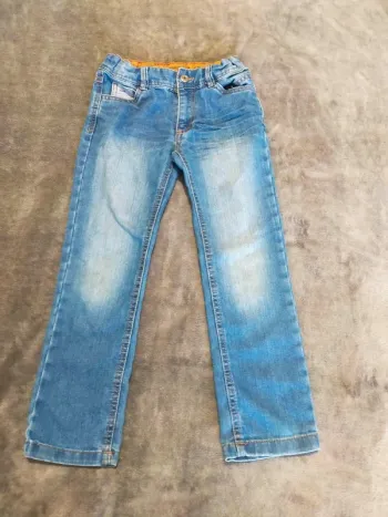 Jean regular taille 6 ans