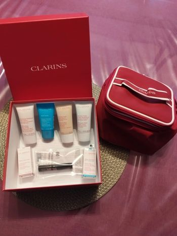 🪷 Grand Coffret Cadeau CLARINS + Vanity OFFERT GRATUITEMENT - Neuf ⭐