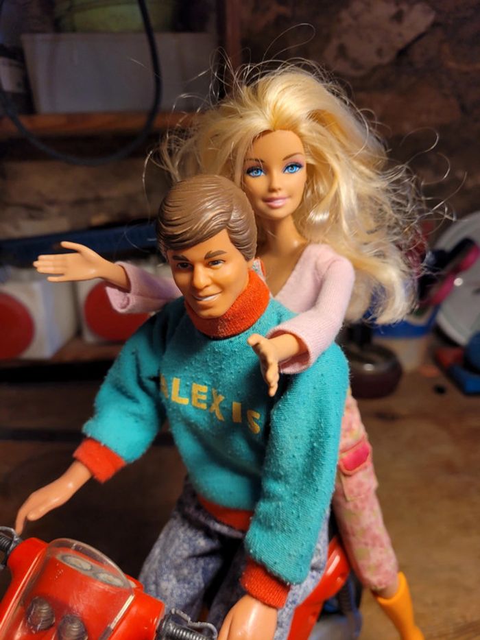 Vends lot barbie et ken vintage , voiture et scooter - photo numéro 7